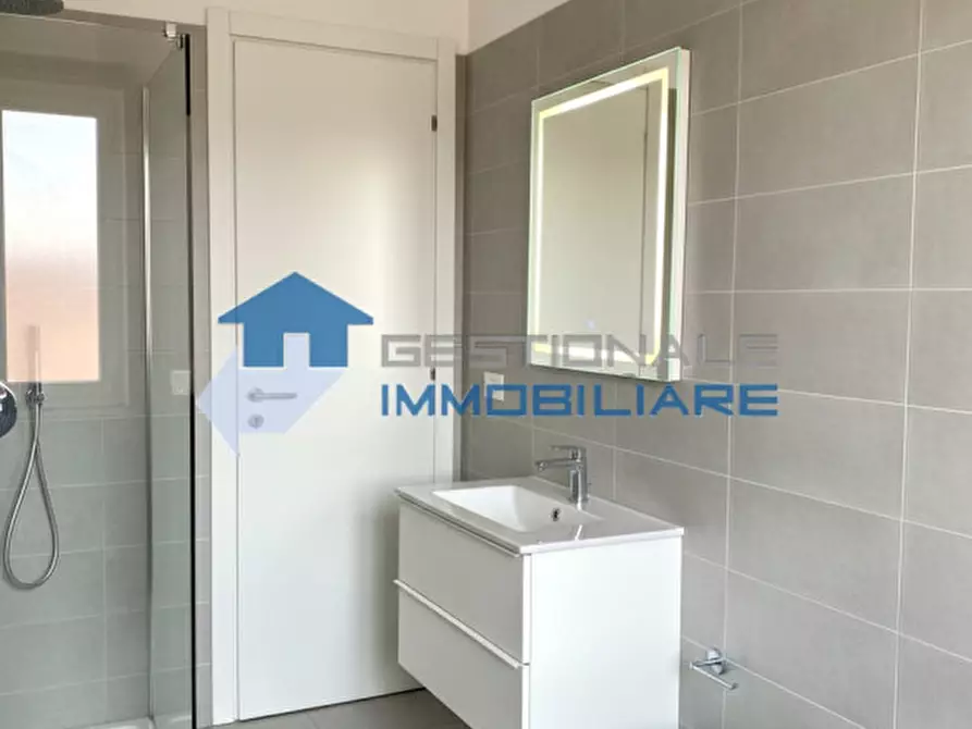 Immagine 10 di Appartamento in vendita  in Via Martiri della Libertà a Riva Presso Chieri