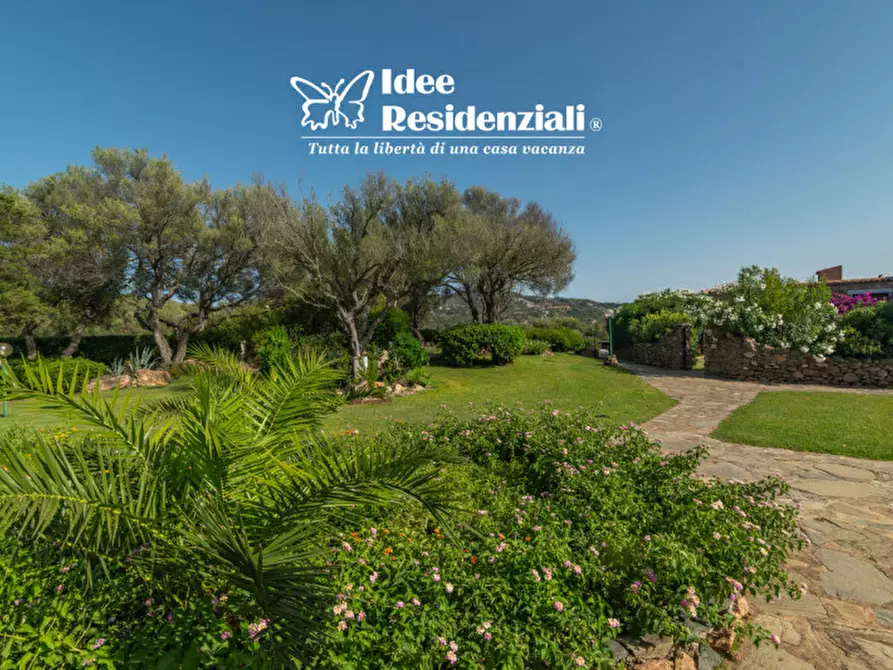 Immagine 9 di Casa bifamiliare in vendita  in VIA SA TAZZA a Olbia