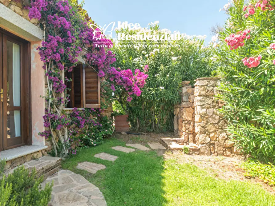 Immagine 11 di Casa bifamiliare in vendita  in VIA SA TAZZA a Olbia