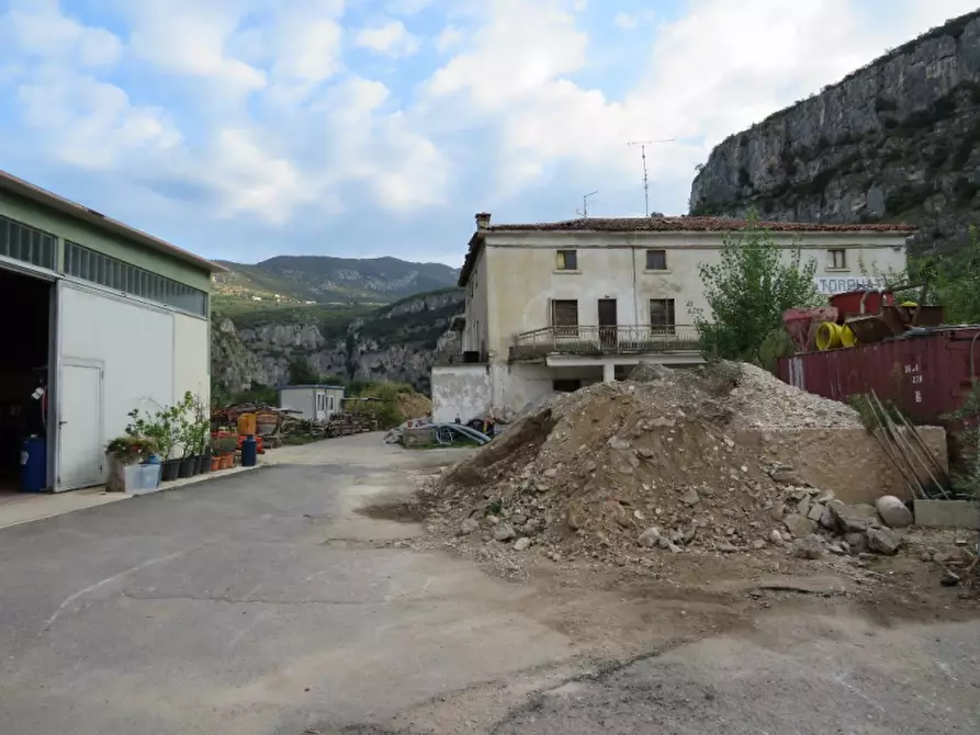 Immagine 2 di Casa indipendente in vendita  in Via Menevo 3 a Dolcè
