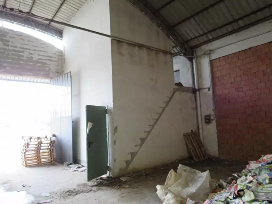 Immagine 14 di Capannone industriale in vendita  in Via Stradone 10 a Boschi Sant'anna