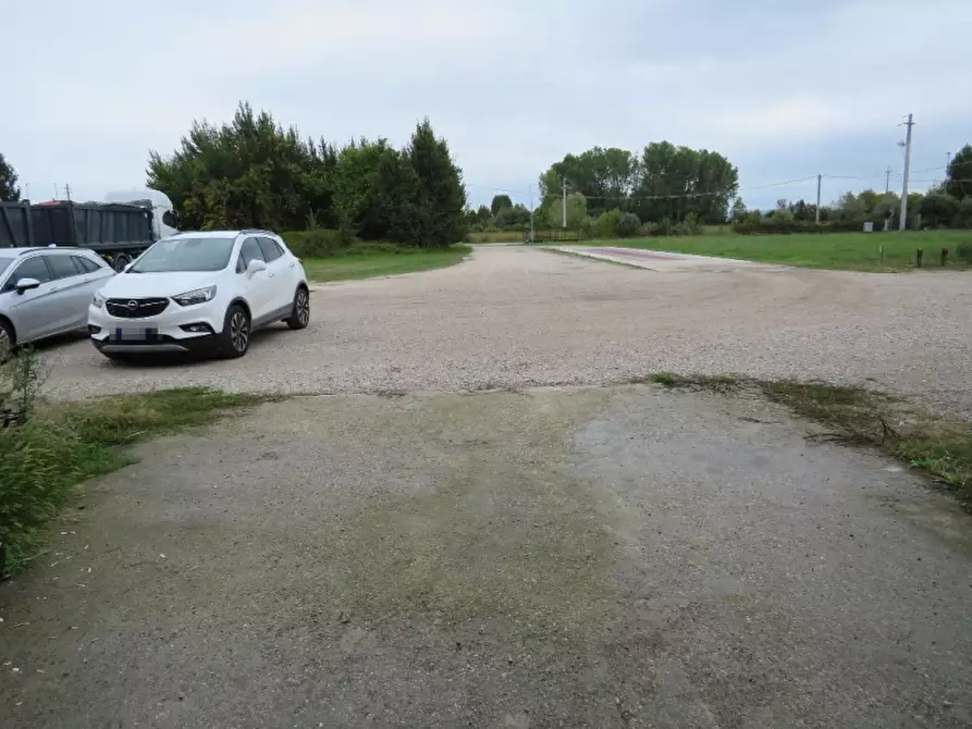 Immagine 15 di Capannone industriale in vendita  in Via Stradone 10 a Boschi Sant'anna