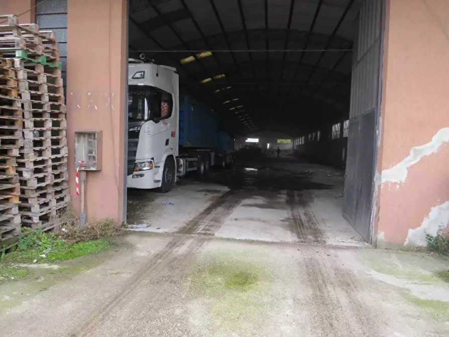 Immagine 16 di Capannone industriale in vendita  in Via Stradone 10 a Boschi Sant'anna