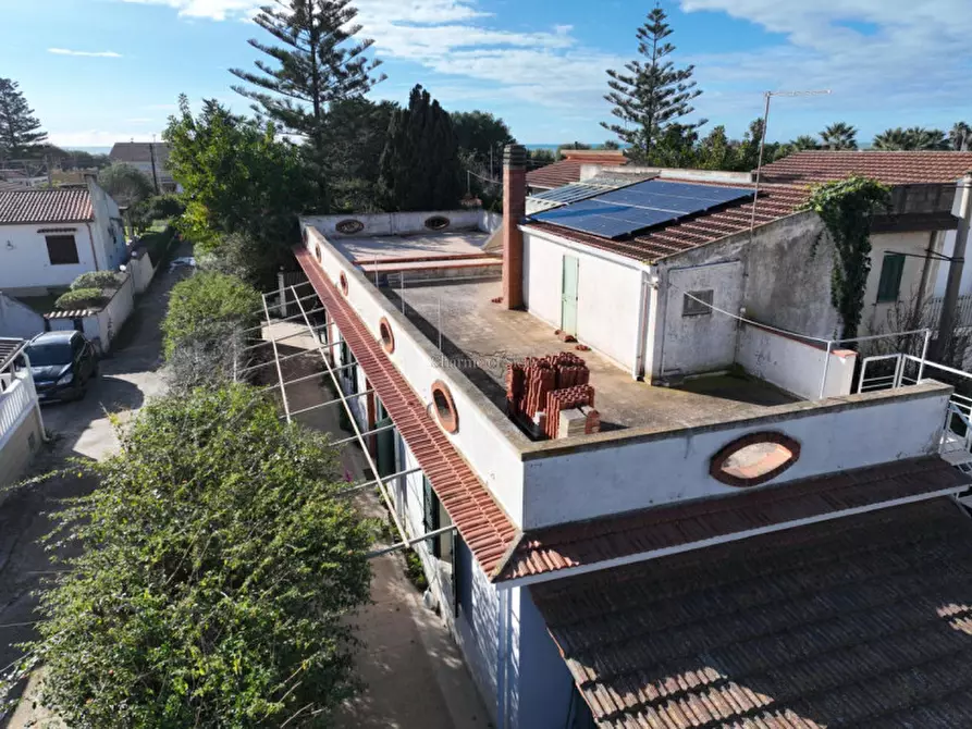 Immagine 1 di Villa in vendita  in C.da S. Maria del Focallo a Ispica