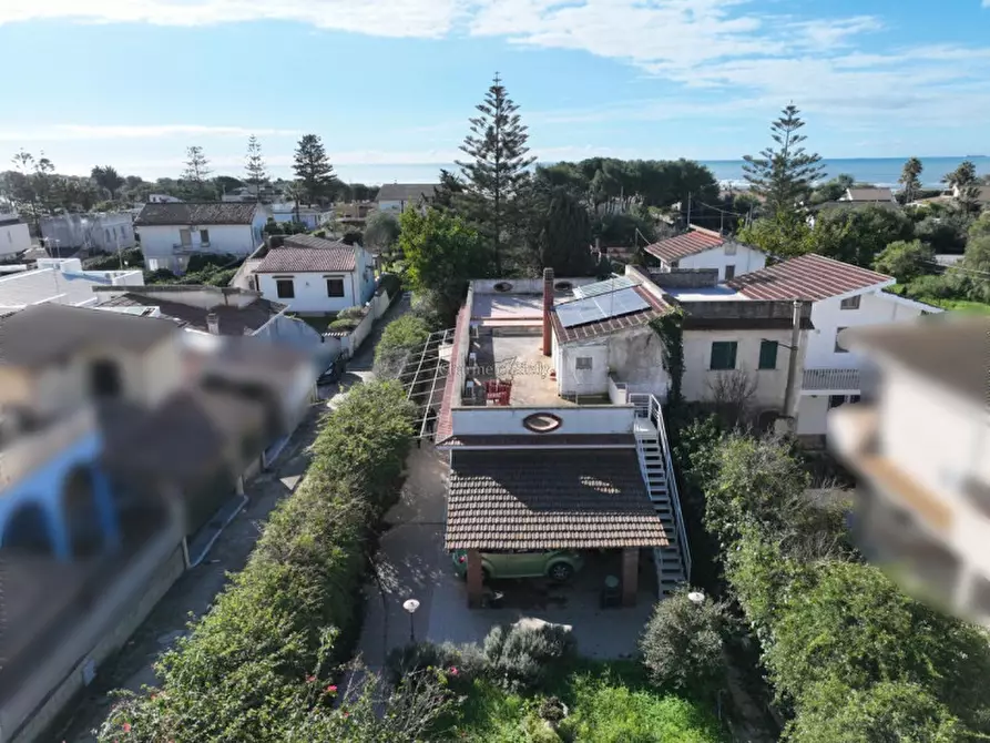 Immagine 2 di Villa in vendita  in C.da S. Maria del Focallo a Ispica