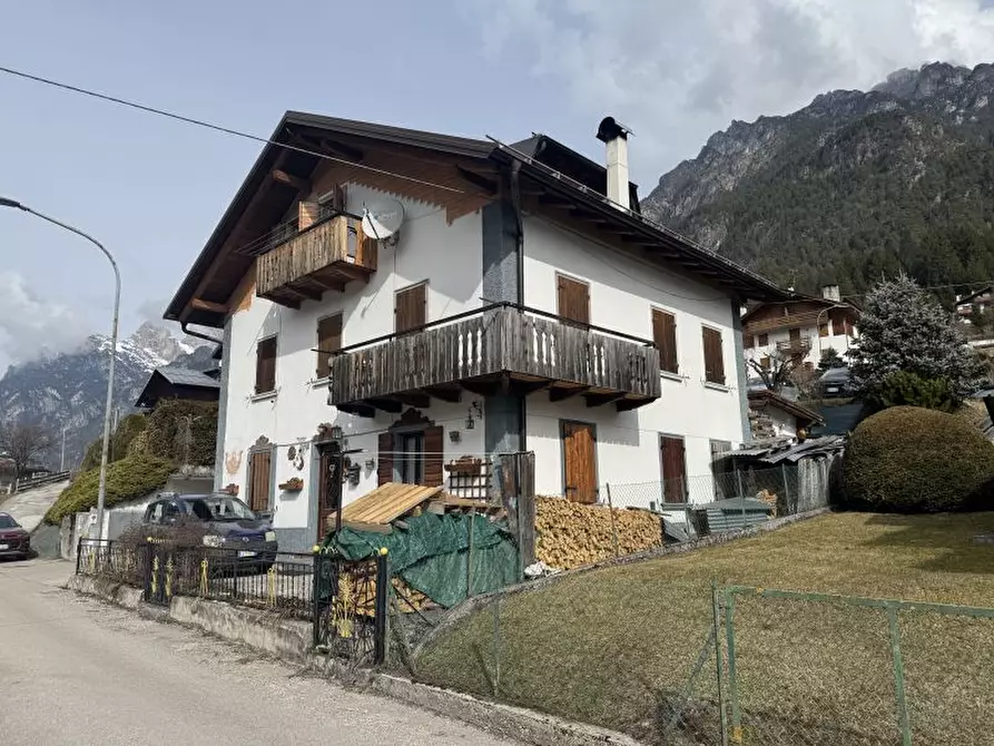 Immagine 1 di Appartamento in vendita  in Via Tre Cime a Auronzo Di Cadore