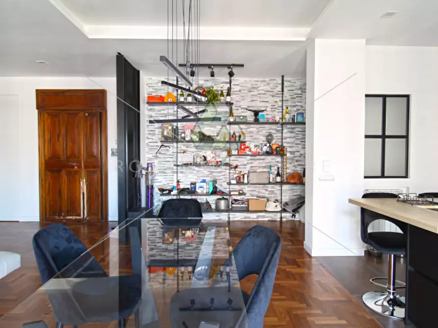 Immagine 5 di Appartamento in vendita  in Via Antonio Malfante a Roma