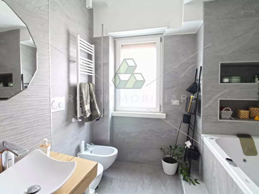 Immagine 17 di Appartamento in vendita  in Via Antonio Malfante a Roma