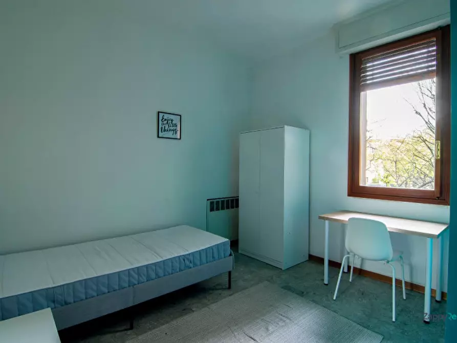 Immagine 1 di Camera in affitto  in Viale Quirico Filopanti, 2 a Bologna