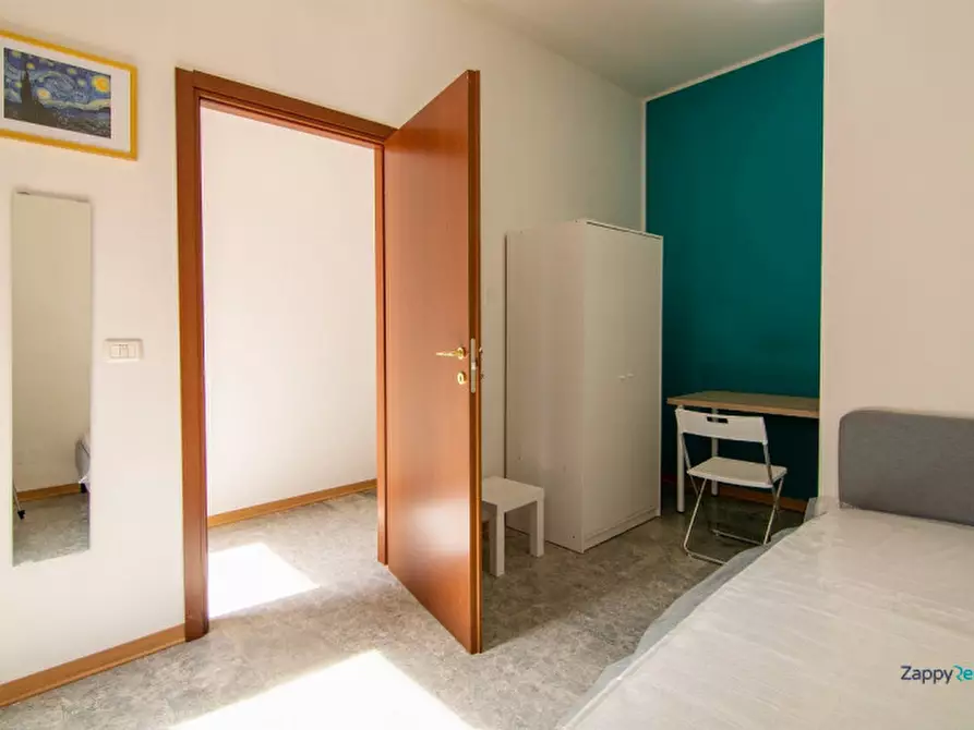 Immagine 13 di Camera in affitto  in Viale Quirico Filopanti, 2 a Bologna