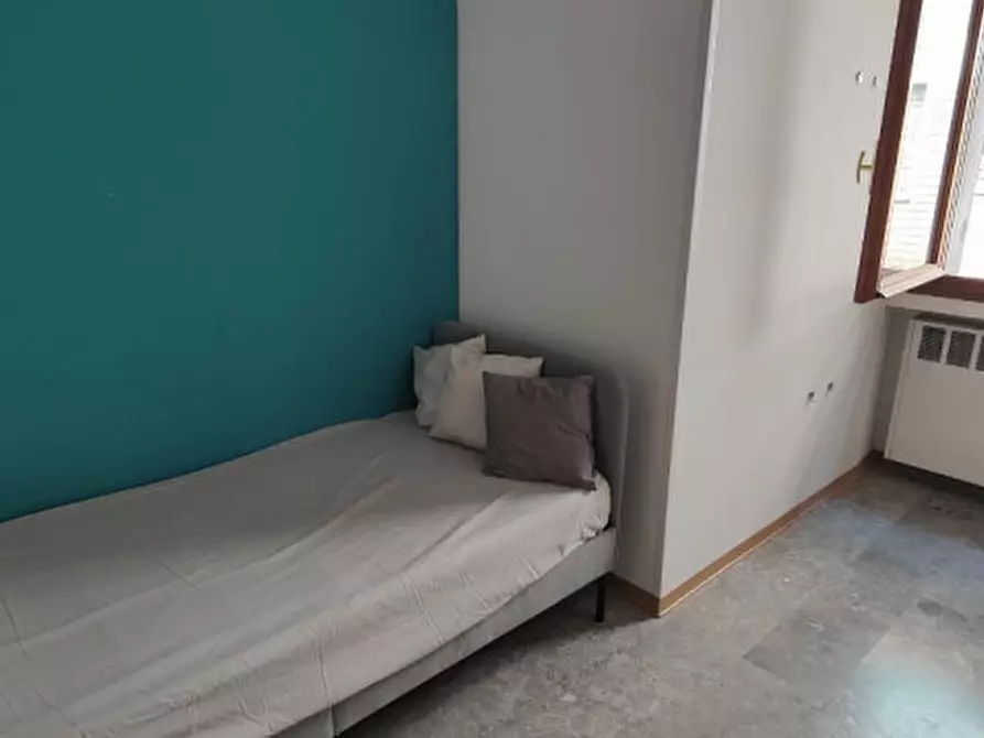 Immagine 14 di Camera in affitto  in Viale Quirico Filopanti, 2 a Bologna