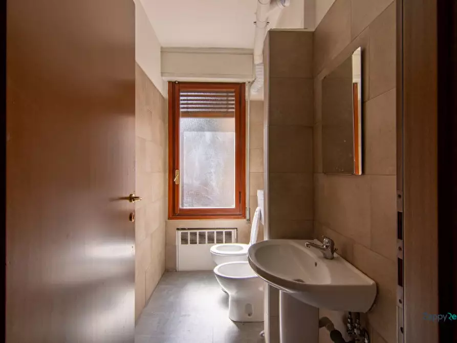 Immagine 18 di Camera in affitto  in Viale Quirico Filopanti, 2 a Bologna