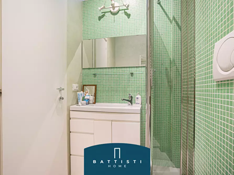 Immagine 19 di Appartamento in vendita  in Via della Giuliana a Roma