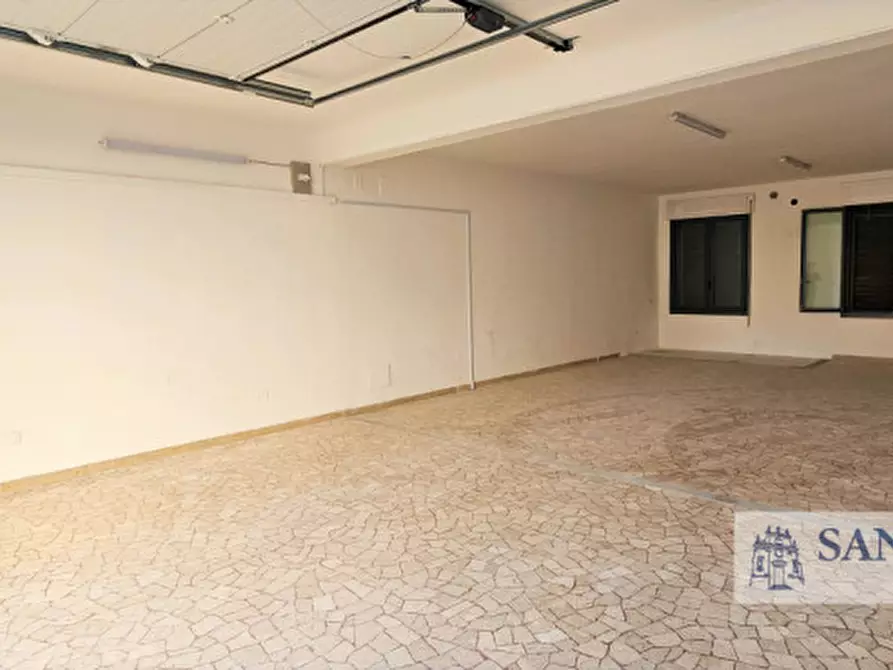 Immagine 3 di Garage in affitto  in Contra' della Fascina a Vicenza