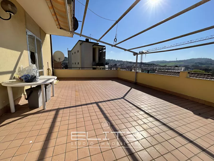 Immagine 5 di Appartamento in vendita  in VIA GIGLI a Ancona