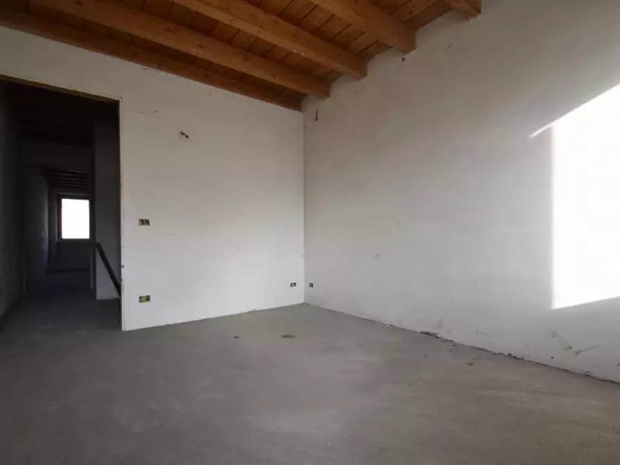 Immagine 21 di Villetta a schiera in vendita  in Corso Giuseppe Mazzini 112 a Bussolengo