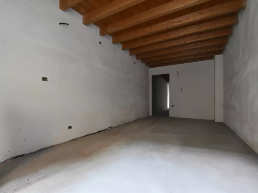 Immagine 26 di Villetta a schiera in vendita  in Corso Giuseppe Mazzini 112 a Bussolengo