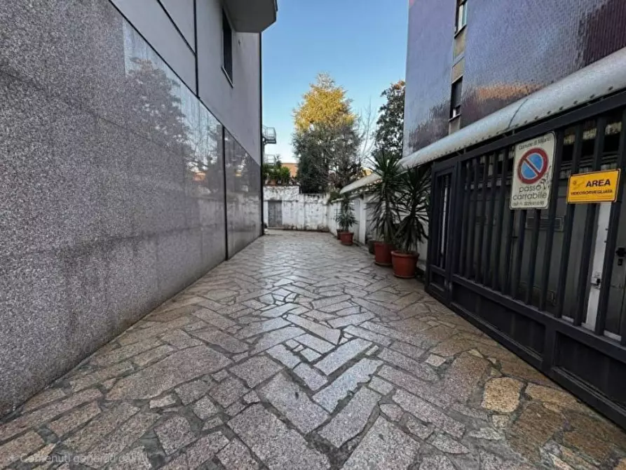 Immagine 8 di Garage in vendita  in Via Nicola Antonio Porpora a Milano