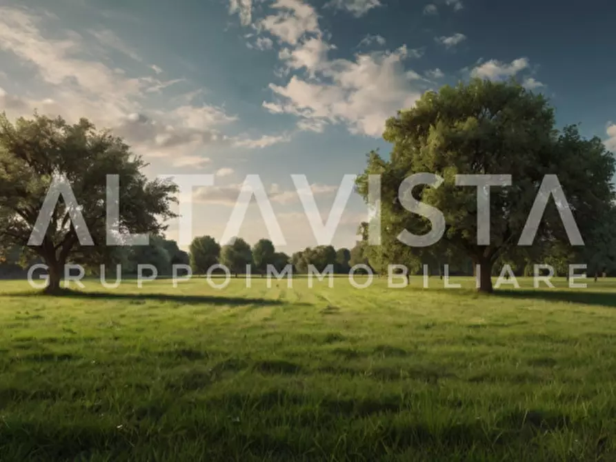 Immagine 2 di Terreno in vendita  in Via Grezze a Desenzano Del Garda