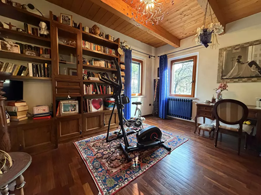 Immagine 11 di Appartamento in vendita  a Senigallia