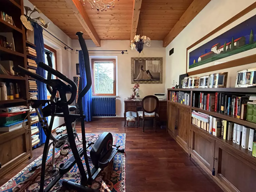 Immagine 12 di Appartamento in vendita  a Senigallia