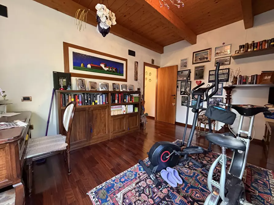 Immagine 14 di Appartamento in vendita  a Senigallia