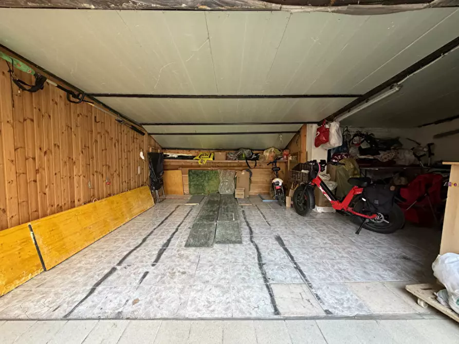 Immagine 42 di Appartamento in vendita  a Senigallia