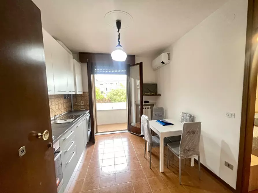 Immagine 2 di Appartamento in affitto  a Suzzara