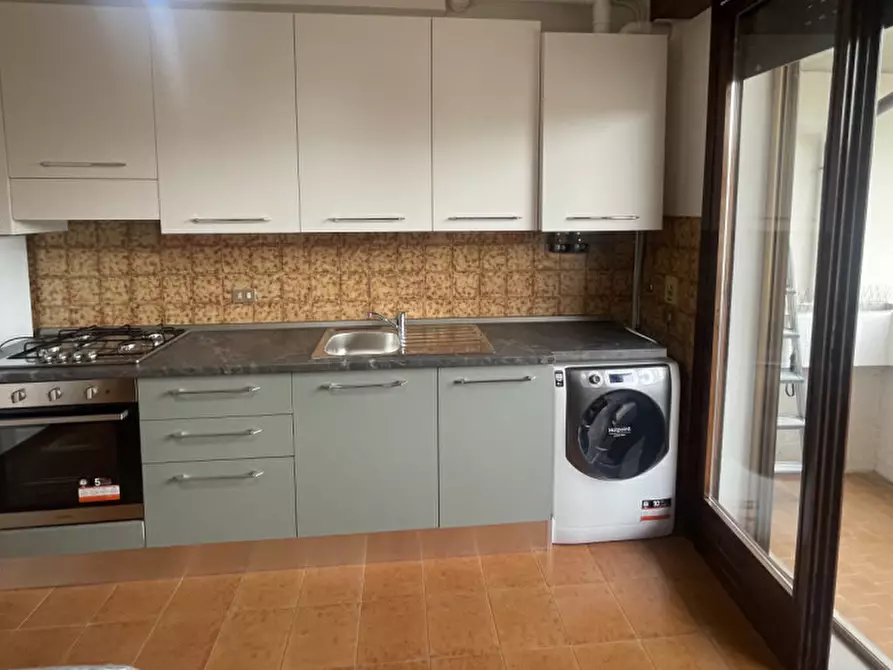 Immagine 4 di Appartamento in affitto  a Suzzara