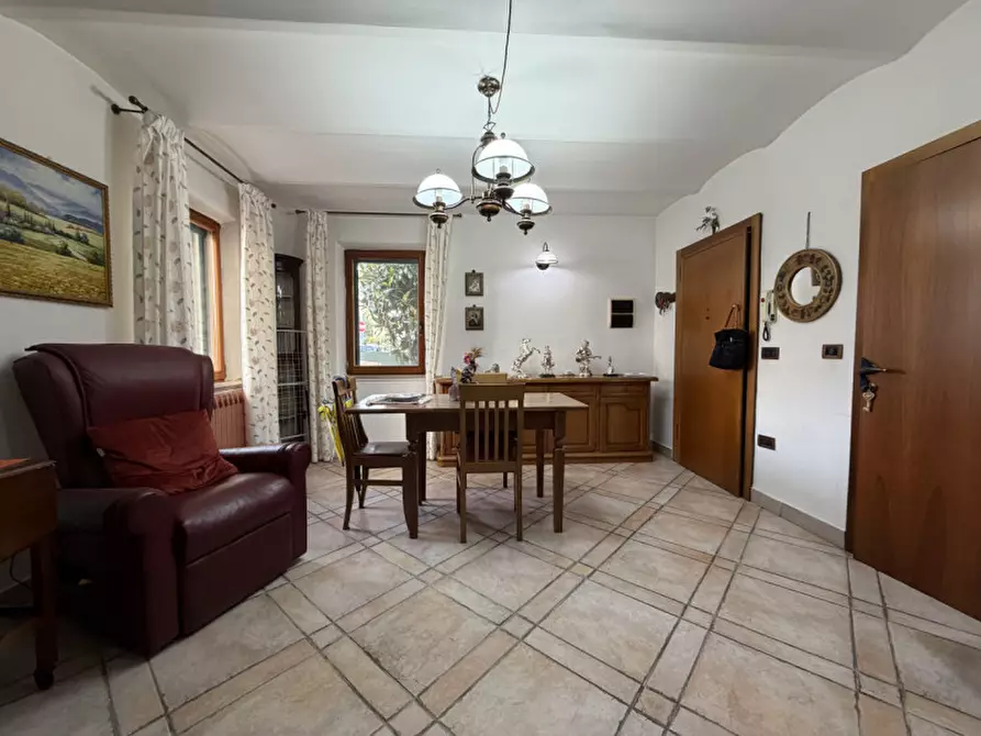 Immagine 5 di Appartamento in vendita  a Senigallia