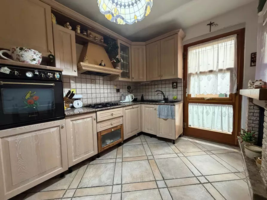 Immagine 7 di Appartamento in vendita  a Senigallia