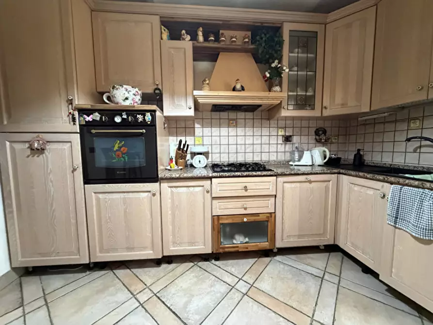 Immagine 9 di Appartamento in vendita  a Senigallia