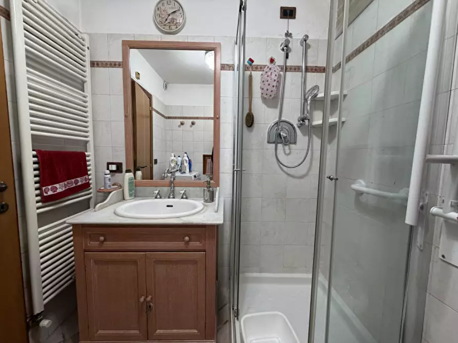 Immagine 10 di Appartamento in vendita  a Senigallia