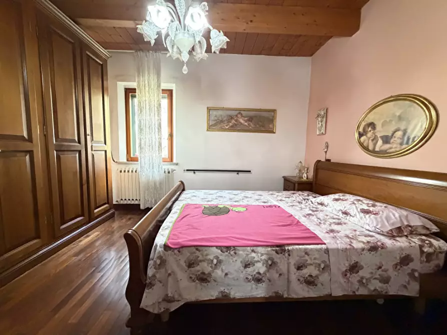 Immagine 17 di Appartamento in vendita  a Senigallia