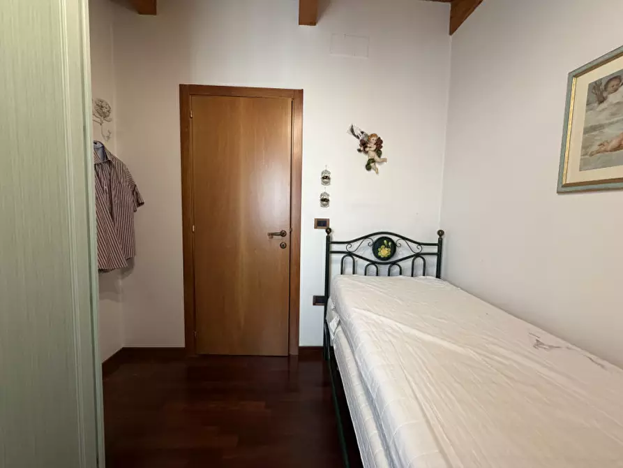 Immagine 23 di Appartamento in vendita  a Senigallia