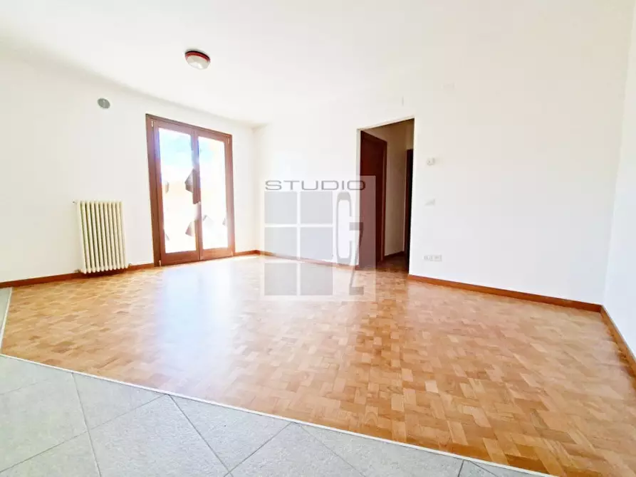Immagine 1 di Appartamento in vendita  in via Caduti di Nassiriya a Loreggia