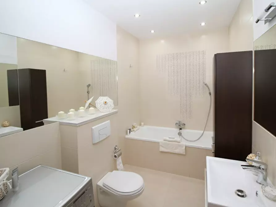 Immagine 8 di Appartamento in vendita  in Via Cataldi 2 a Bologna