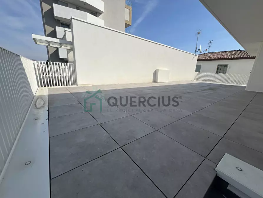 Immagine 25 di Appartamento in vendita  in Piazza Drago a Jesolo