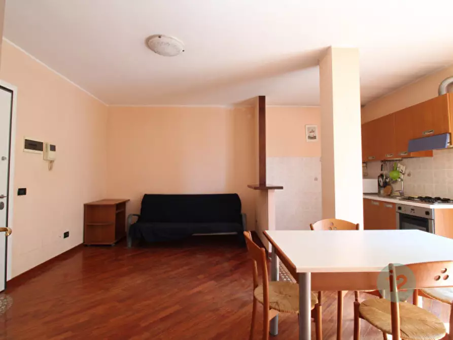 Immagine 5 di Appartamento in vendita  in Via Goffredo Mameli a Mirandola