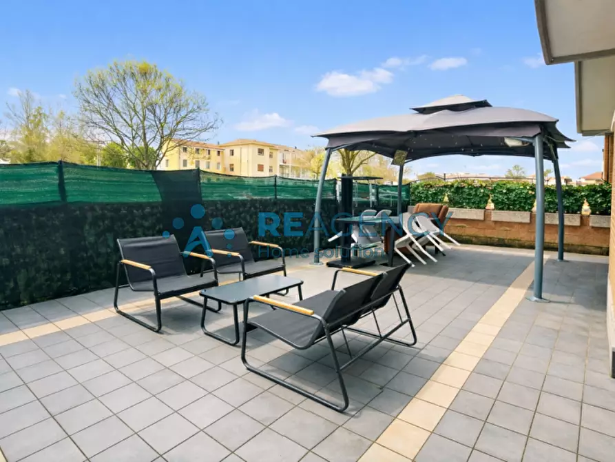 Immagine 1 di Appartamento in vendita  in Via Adriano Navarotto, 8 a Vicenza