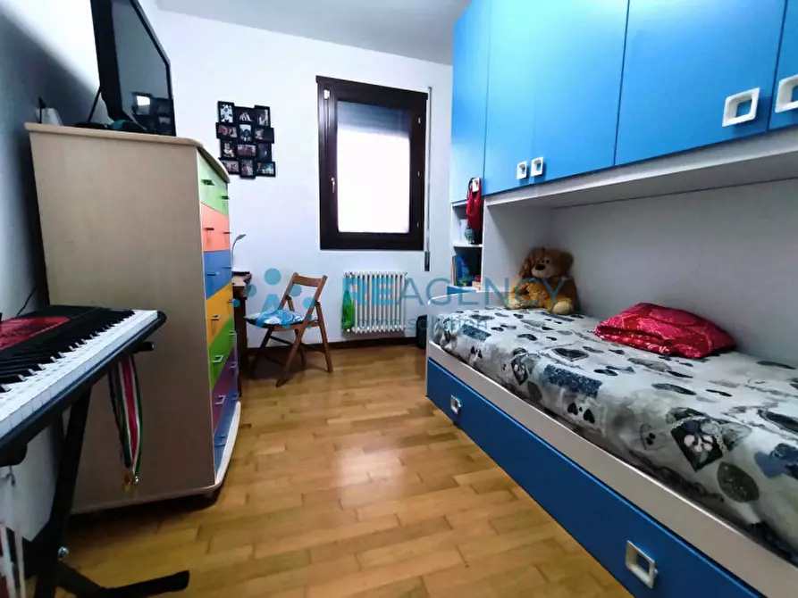 Immagine 6 di Appartamento in vendita  in Via Adriano Navarotto, 8 a Vicenza