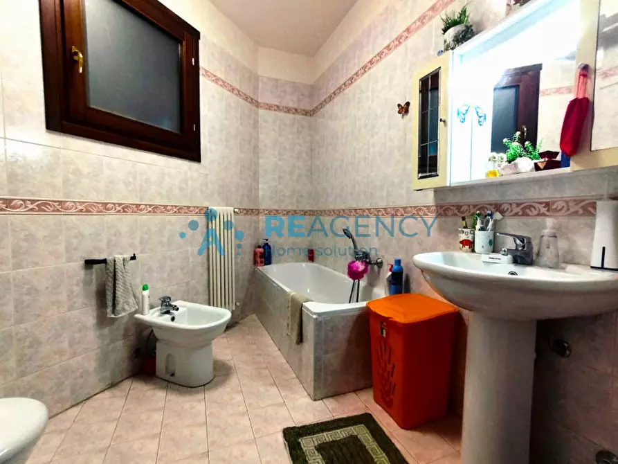 Immagine 10 di Appartamento in vendita  in Via Adriano Navarotto, 8 a Vicenza