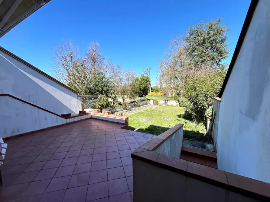 Immagine 7 di Villa in vendita  a Rovigo