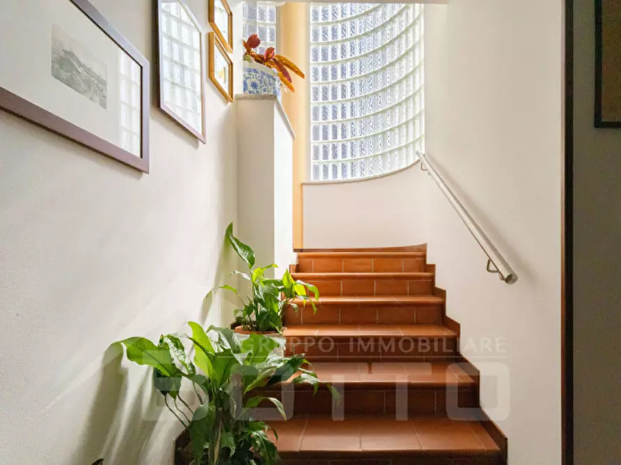 Immagine 11 di Villa in vendita  in Via Tevere n.11 a Oleggio