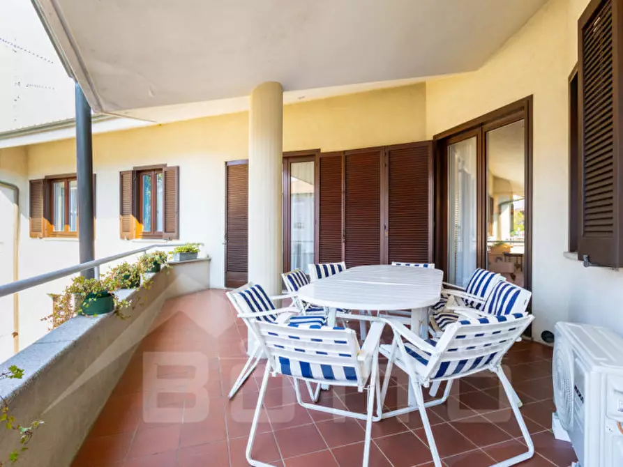 Immagine 20 di Villa in vendita  in Via Tevere n.11 a Oleggio