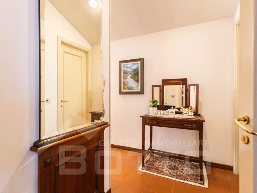 Immagine 26 di Villa in vendita  in Via Tevere n.11 a Oleggio