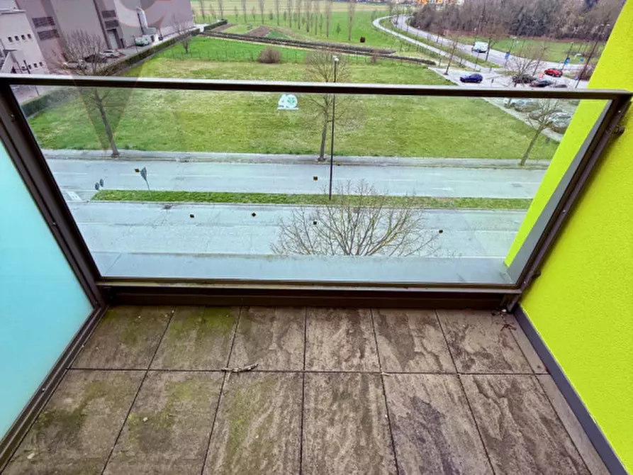 Immagine 4 di Ufficio in vendita  a Ponte San Nicolò