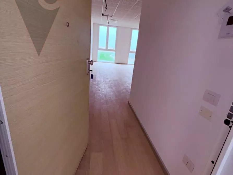 Immagine 7 di Ufficio in vendita  a Ponte San Nicolò