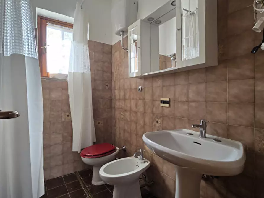 Immagine 14 di Appartamento in vendita  in Viale Regina Margherita, 3 a Capodimonte