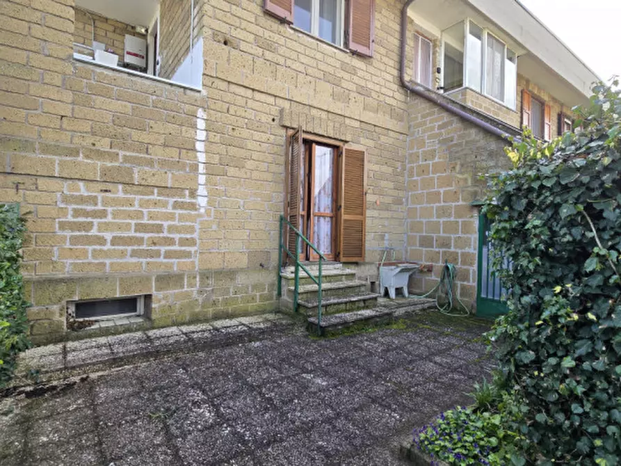 Immagine 16 di Appartamento in vendita  in Viale Regina Margherita, 3 a Capodimonte